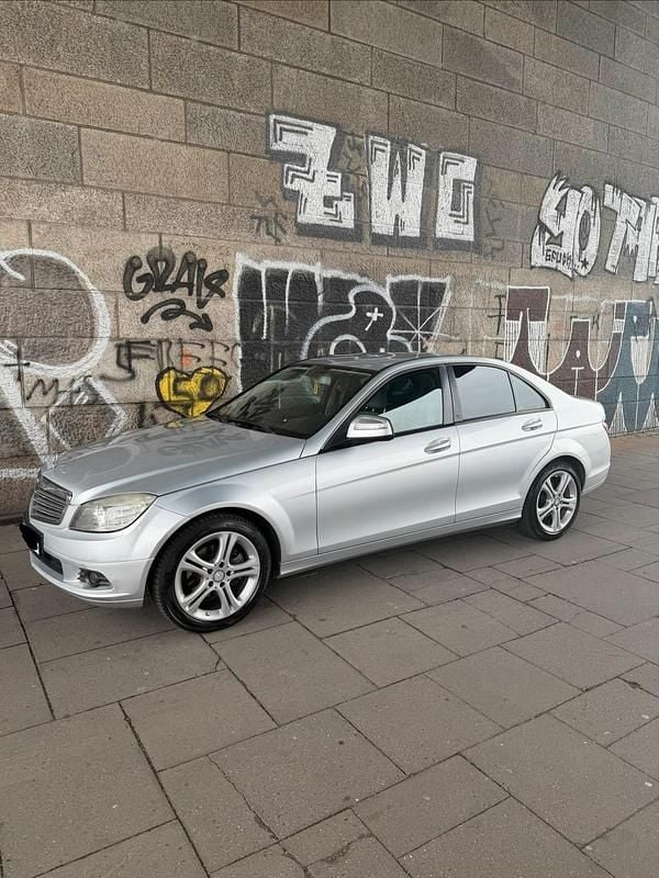 Gebraucht Mercedes C180 156 PS (114 kW) 2007 Silber Limousine