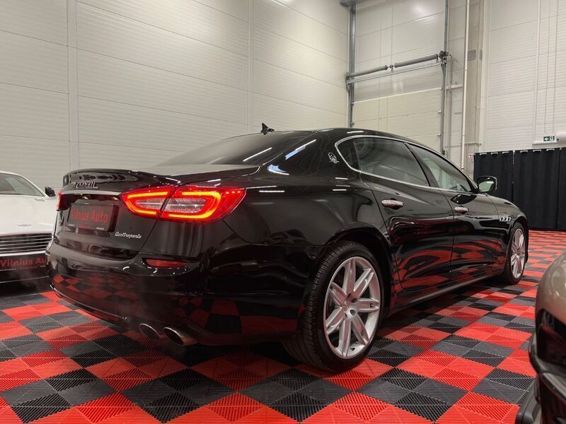 Gebraucht Maserati Quattroporte 409 PS (300 kW) 2014 Schwarz Limousine