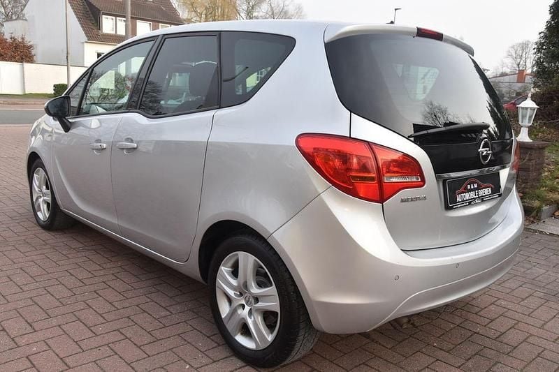 Gebraucht Opel Meriva drive 120 PS (88 kW) 2017 Silber Van / Kleinbus