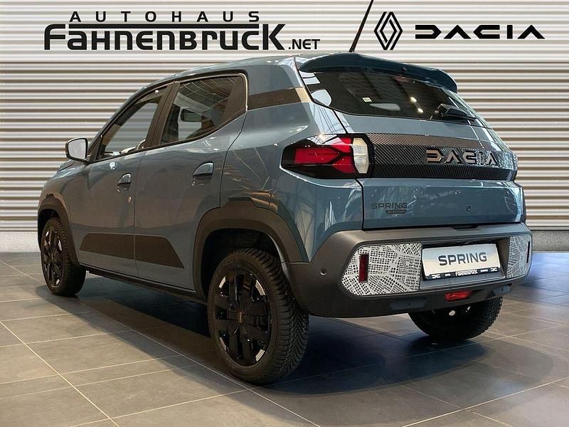Second-hand Dacia Spring Extreme 47 kW (65 CP) 2024 Albastru Hatchback
