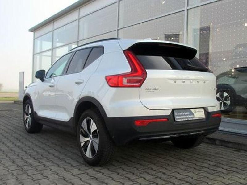 Gebraucht Volvo XC40 Plus 197 PS (144 kW) 2025 Weiß SUV