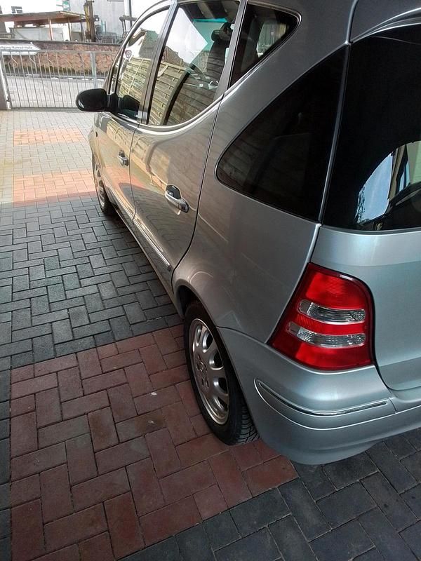 Gebraucht Mercedes A140 82 PS (60 kW) 2003 Silber Kleinwagen
