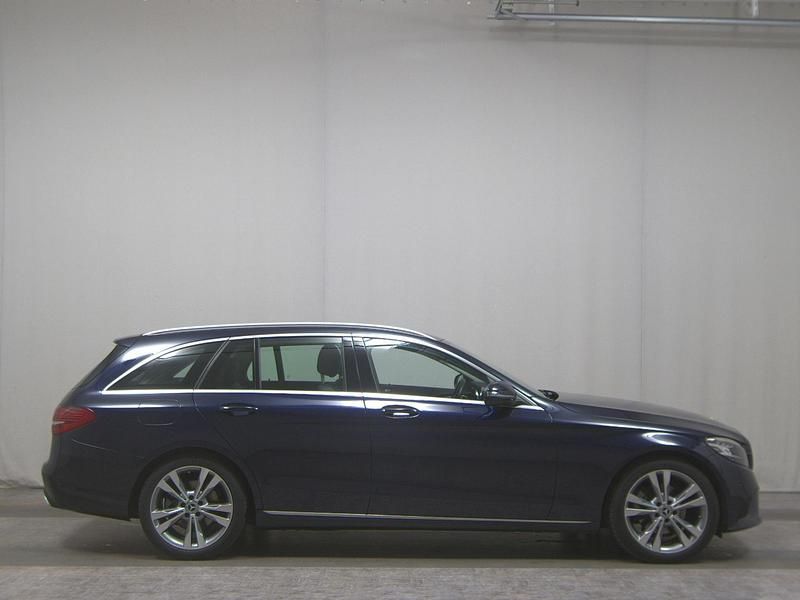 Blau Gebraucht 2020 Mercedes C220 Avantgarde Limousine | 21.280 € (Superpreis) - Bild 1/4