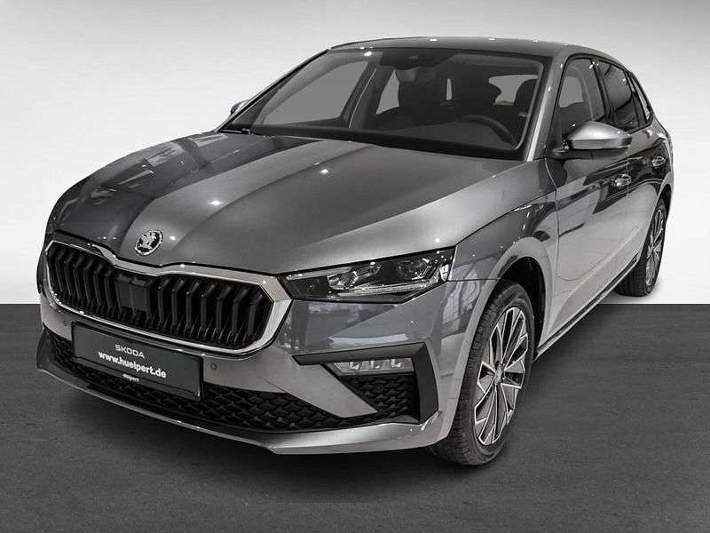 Graphitegrau metallic Gebraucht 2025 Skoda Scala Selection Kleinwagen | 27.096 € (Etwas zu teuer) - Bild 1/3