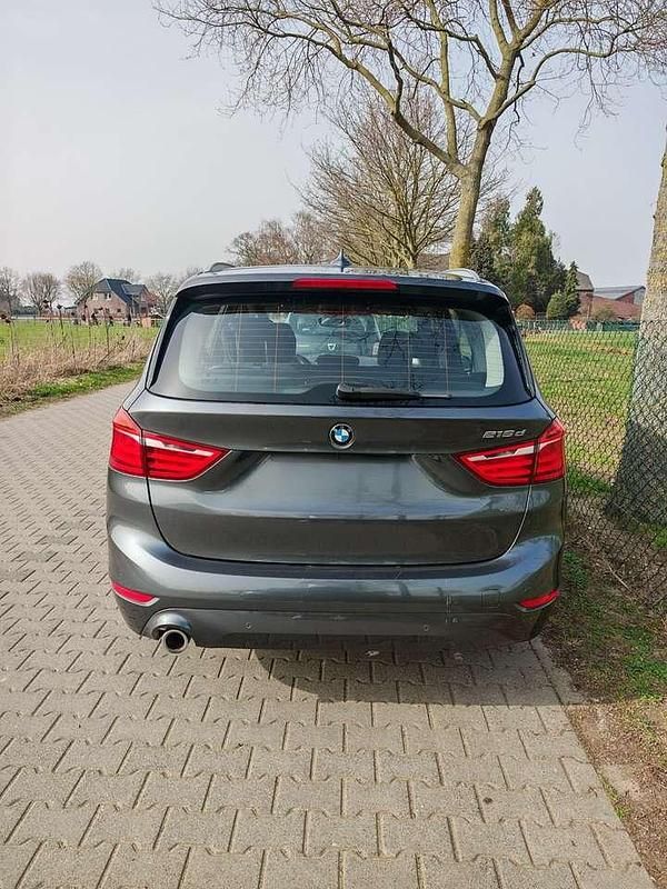 Gebraucht BMW 216 116 PS (85 kW) 2019 Grau Kombi
