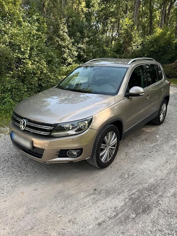 Beige Gebraucht 2012 VW Tiguan SUV | 7.900 € (Guter Preis) - Bild 1/4