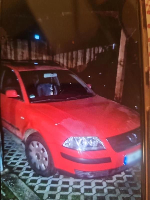 Gebraucht VW Passat 101 PS (74 kW) 2001 Rot Kombi