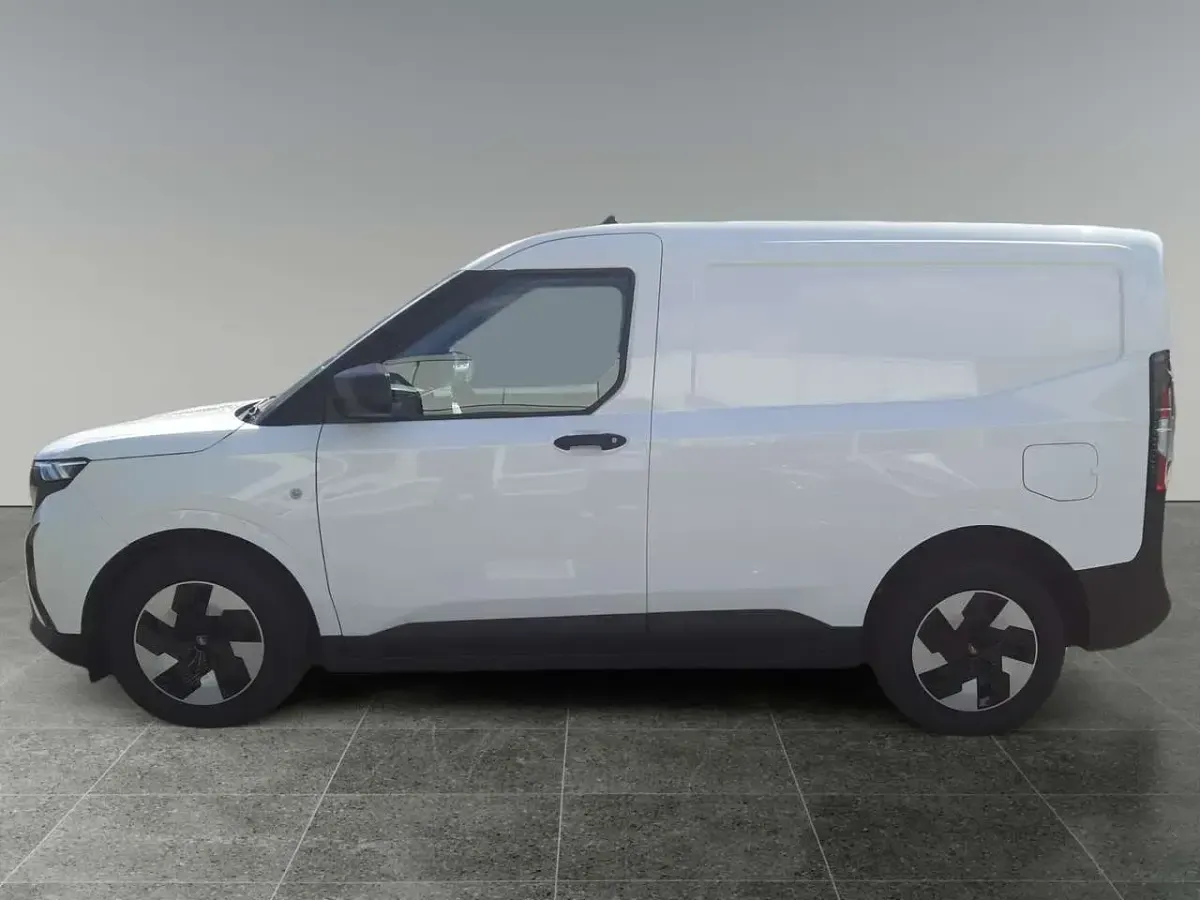 Gebraucht Ford Courier Trend 100 kW (136 PS) 2025 Frozen white Van / Kleinbus