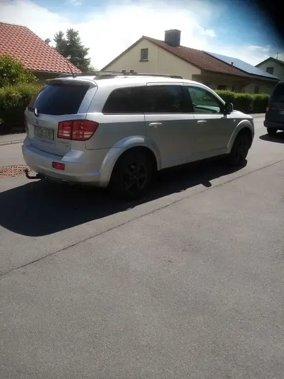 Usata Dodge Journey 140 CV (102 kW) 2010 Argento SUV