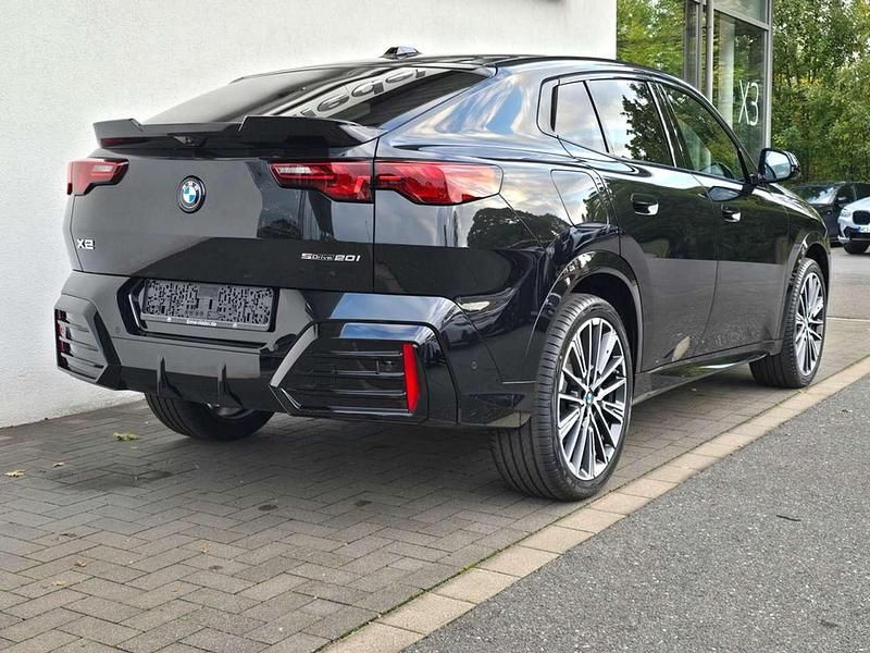 Gebraucht BMW X2 170 PS (125 kW) 2025 Saphirschwarz metallic SUV