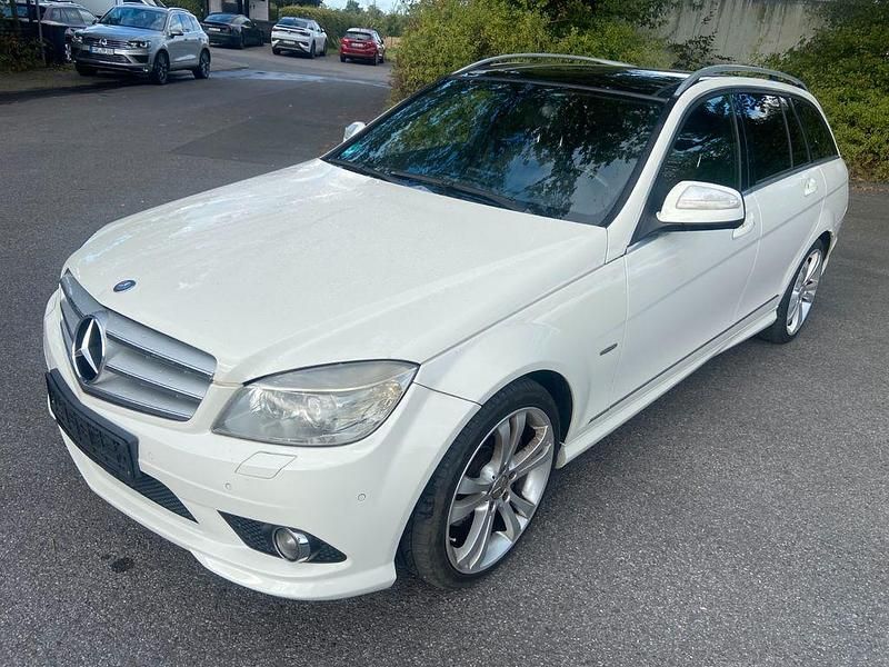 Weiß Gebraucht 2008 Mercedes C320 AMG Kombi | 6.999 € (Guter Preis) - Bild 1/4