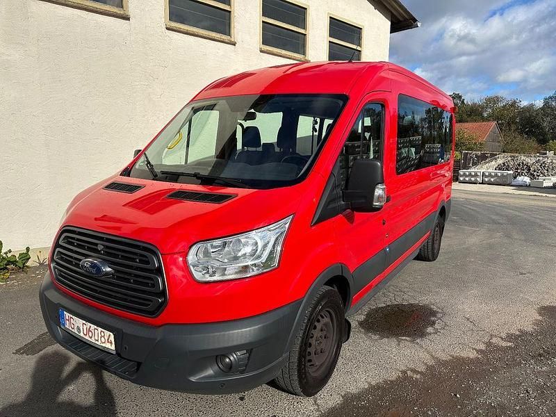 Rot Gebraucht 2018 Ford Transit Trend Kombi | 11.999 € (Guter Preis) - Bild 1/4
