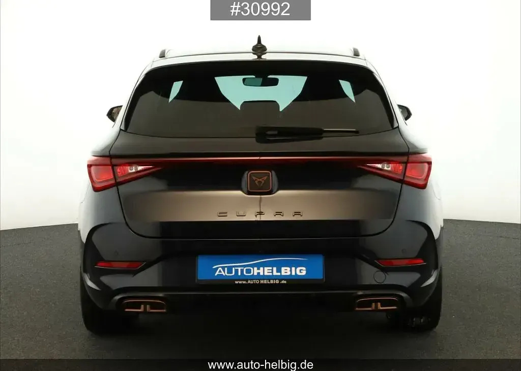 Gebraucht Cupra Leon VZ 245 PS (180 kW) 2022 Blau Kombi