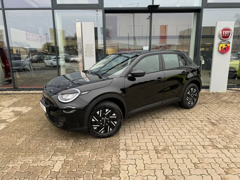 Gebraucht Fiat 600 101 PS (74 kW) 2024 Schwarz SUV