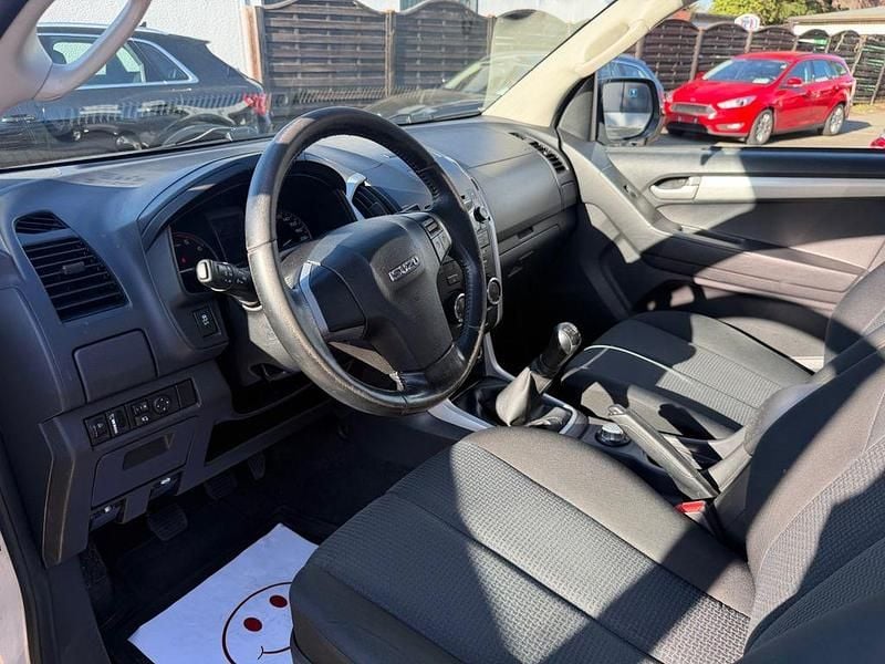 Gebraucht Isuzu D-Max 163 PS (119 kW) 2014 Silber SUV