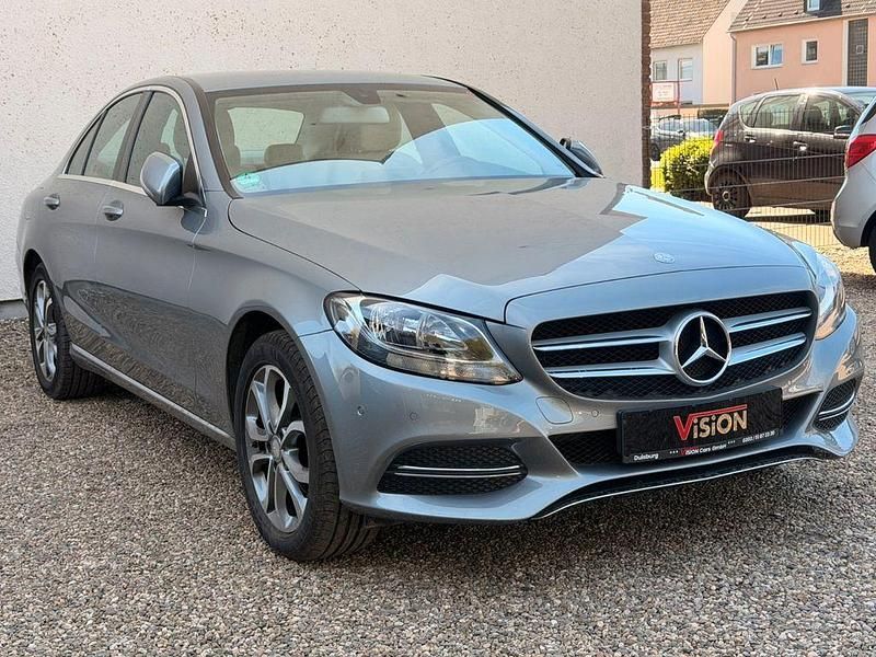 Gebraucht Mercedes C180 156 PS (114 kW) 2014 Silber Limousine