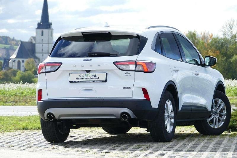 Gebraucht Ford Kuga Titanium X 152 PS (111 kW) 2022 Frostweiß SUV