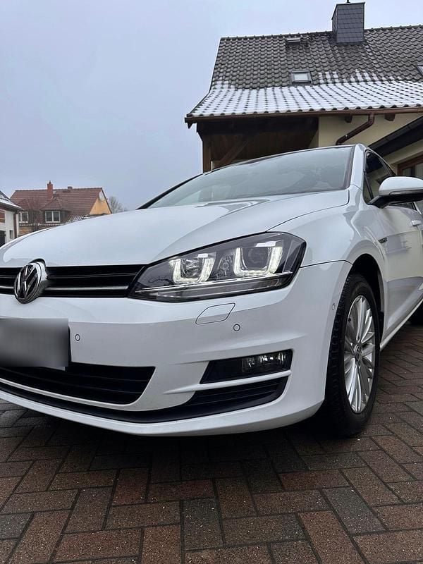 Gebraucht VW Golf VII Cup 86 PS (63 kW) 2014 Weiß Kleinwagen
