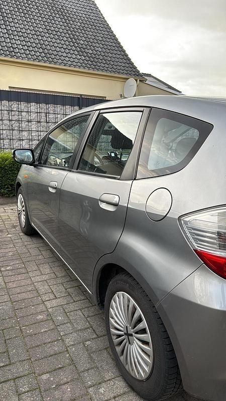 Gebraucht Honda Jazz 90 PS (66 kW) 2009 Grau Kleinwagen