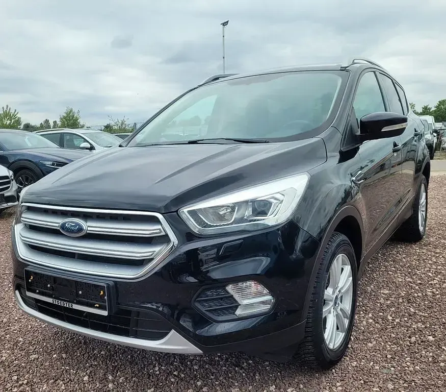 Usata Ford Kuga Cool & Connect 150 CV (110 kW) 2018 Nero SUV