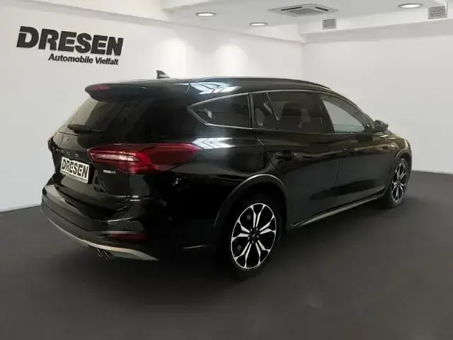 Używany Ford Focus Active 155 KM (114 kW) 2022 Czarny Kombi