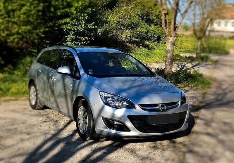 Gebraucht Opel Astra Eco 110 PS (80 kW) 2015 Silber Kombi
