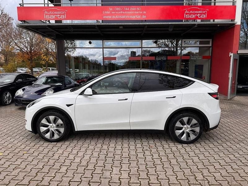 Weiß Gebraucht 2022 Tesla Model Y SUV | 29.900 € (Superpreis) - Bild 1/4