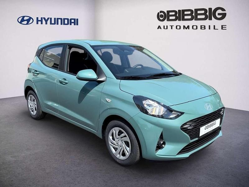 Gebraucht Hyundai i10 Select 63 PS (46 kW) 2024 Weiß Kleinwagen
