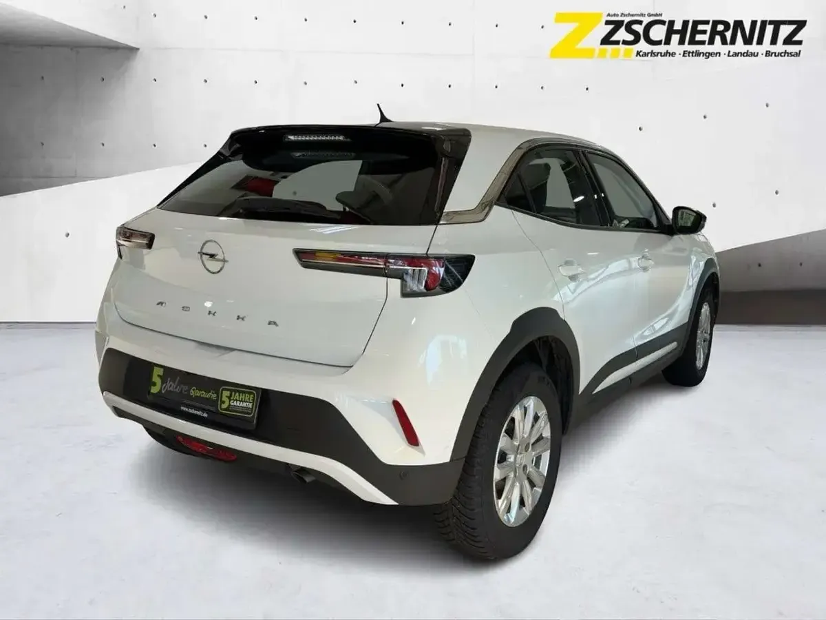 Gebraucht Opel Mokka Edition 101 PS (74 kW) 2023 Jade weiss/arktis weiss SUV