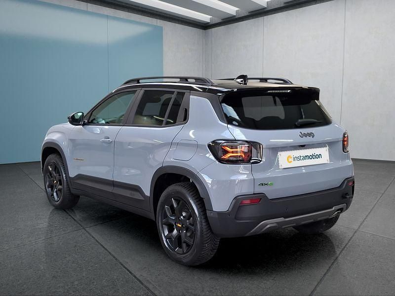 Neu Jeep Avenger 145 PS (106 kW) 2025 Grau SUV