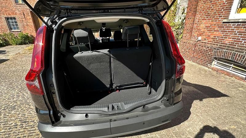 Gebraucht Dacia Jogger 110 PS (80 kW) 2023 Schwarz Van / Kleinbus