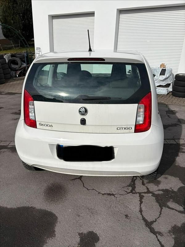 Gebraucht Skoda Citigo Cool Edition 60 PS (44 kW) 2017 Weiß Kleinwagen