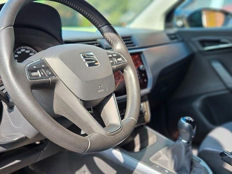 Gebraucht Seat Arona Style 116 PS (85 kW) 2019 Grau SUV