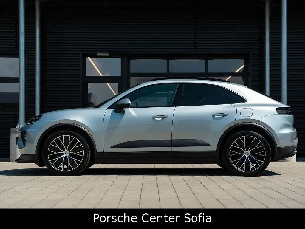 Gebraucht Porsche Macan 4 Electric 300 kW (408 PS) 2024 Silber SUV