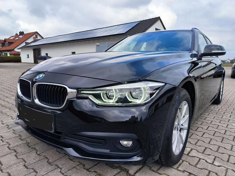 Gebraucht BMW 318 Advantage 150 PS (110 kW) 2019 Schwarz Kombi