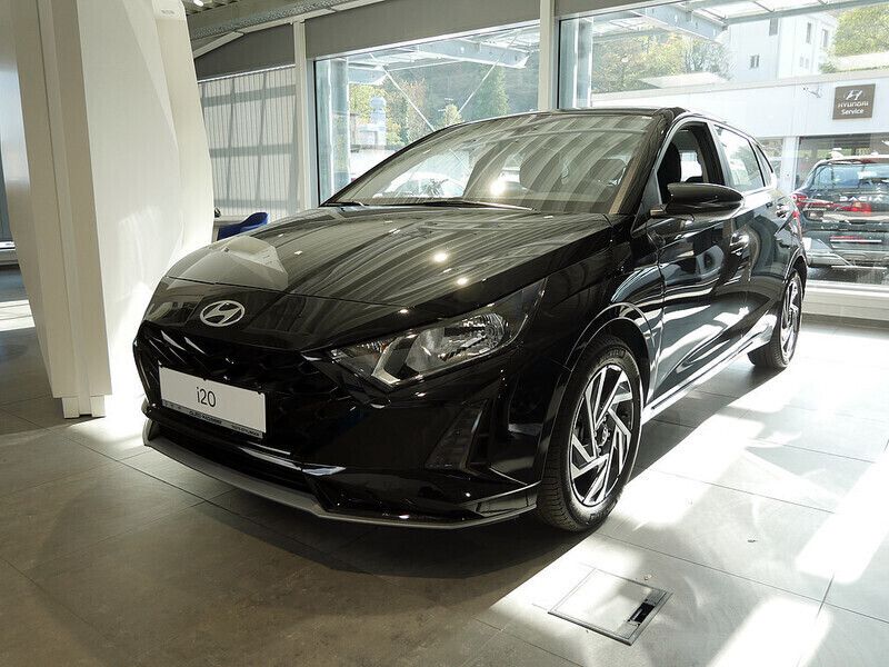 Andere farbe Gebraucht 2022 Hyundai i20 Trend Kleinwagen | 22.359 € (Fairer Preis) - Bild 1/4