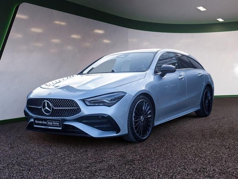 Gebraucht Mercedes CLA200 Shooting Brake Premium 163 PS (119 kW) 2024 Weiss / polarweiß Kombi