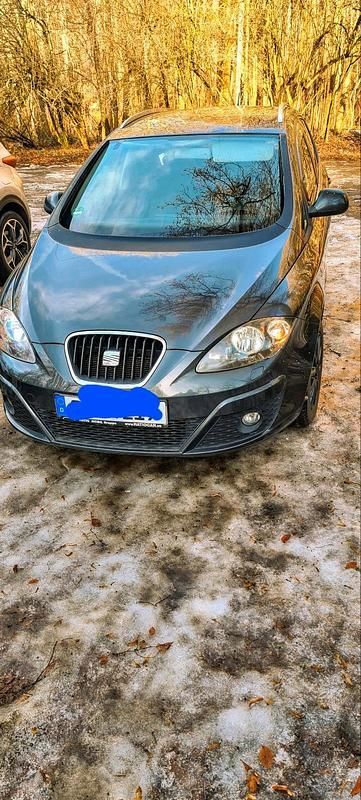 Gebraucht Seat Altea XL 125 PS (91 kW) 2012 Grau Van / Kleinbus