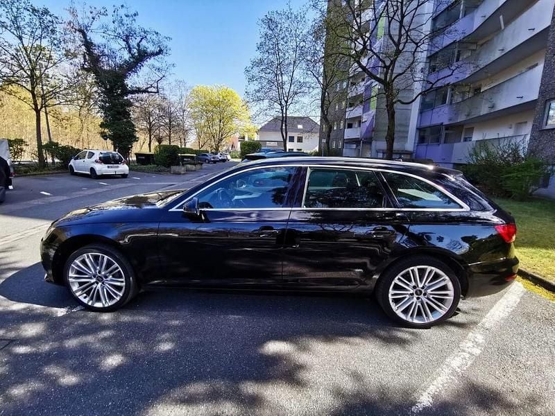 Gebraucht Audi A4 Sport 218 PS (160 kW) 2016 Schwarz Kombi