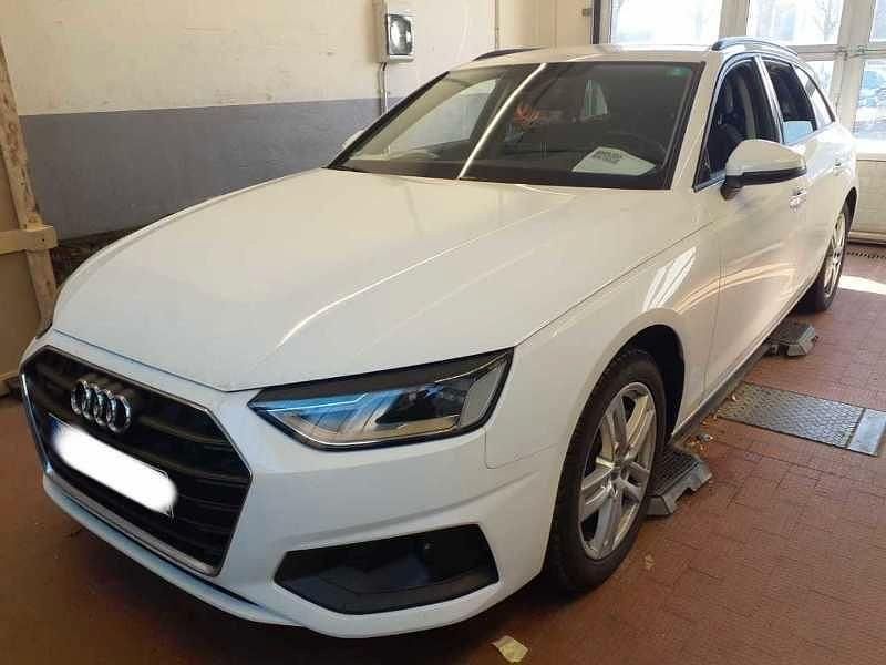 Gebraucht Audi A4 Sport 204 PS (150 kW) 2021 Ibisweiß Kombi