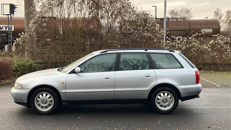 Gebraucht Audi A4 150 PS (110 kW) 1998 Silber Kombi