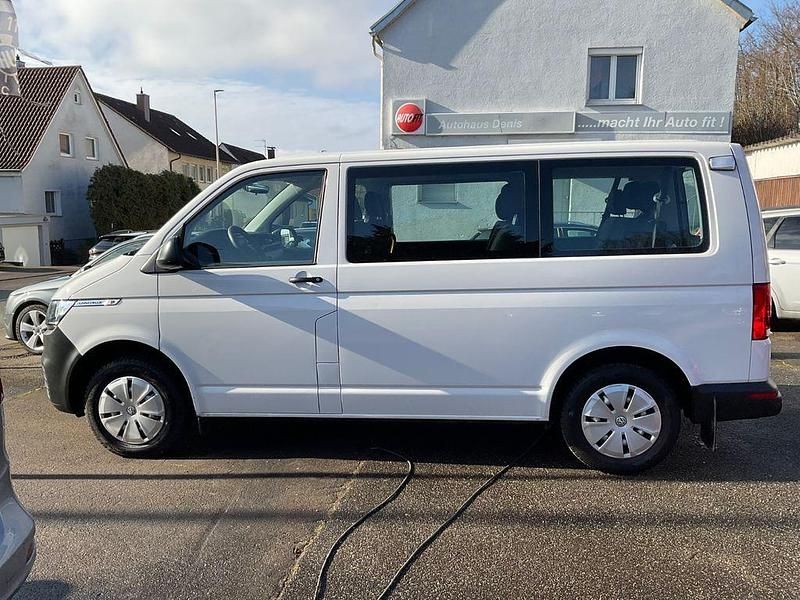 Gebraucht VW Caravelle 110 PS (80 kW) 2022 Weiß Van / Kleinbus