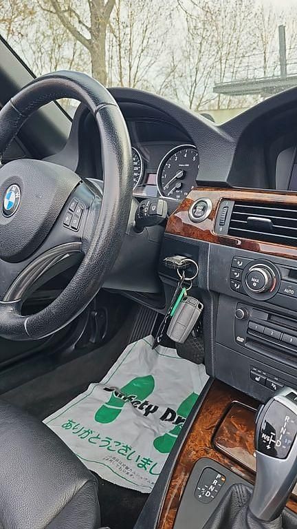 Gebraucht BMW 335 Cabriolet Sport Line 306 PS (225 kW) 2007 Weiß Cabrio