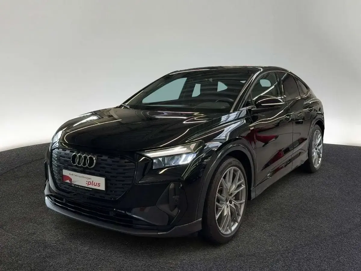 Gebraucht Audi Q4 Sportback e-tron Sport 125 kW (170 PS) 2023 Mythosschwarz metallic (metallic) SUV
