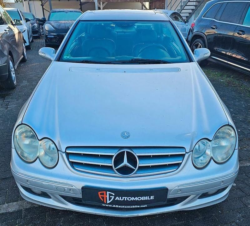 Gebraucht Mercedes CLK220 150 PS (110 kW) 2005 Silber Coupé