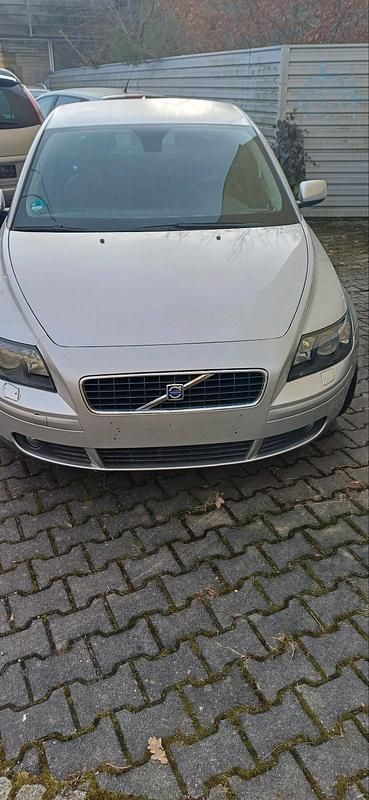 Gebraucht Volvo S40 109 PS (80 kW) 2005 Silber Limousine