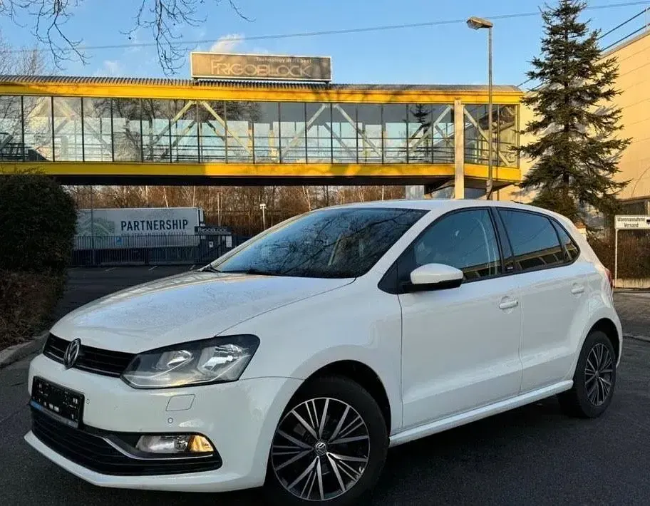 Gebraucht VW Polo 75 PS (55 kW) 2017 Weiß Limousine