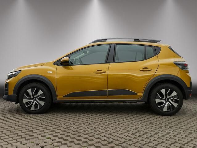Gebraucht Dacia Sandero Expression 110 PS (80 kW) 2025 Gelb (amber yellow (gelb)) Limousine