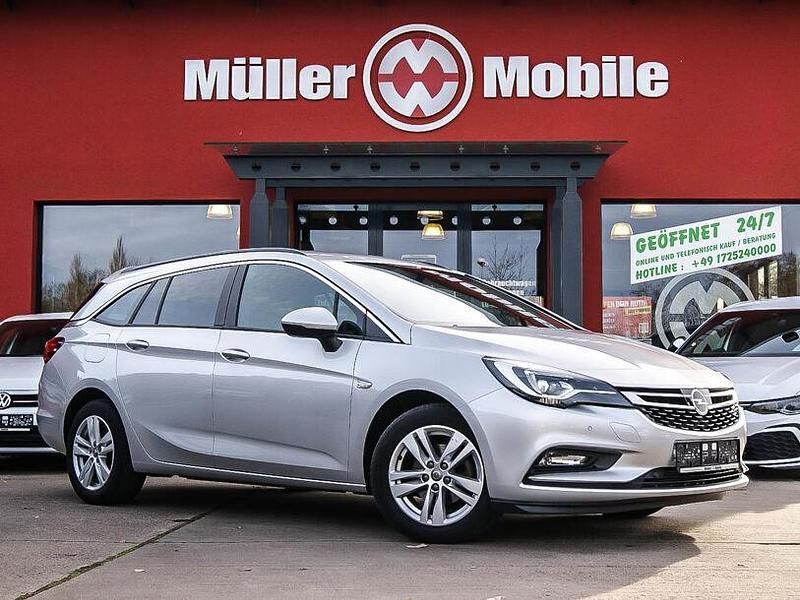 Ice silver metallic (metallic) Gebraucht 2018 Opel Astra Business Kombi | 16.900 € (Teuer) - Bild 1/4