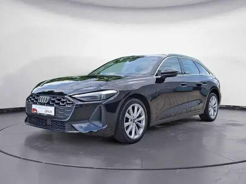 Gebraucht Audi A5 Sport 150 PS (110 kW) 2025 Schwarz Kombi